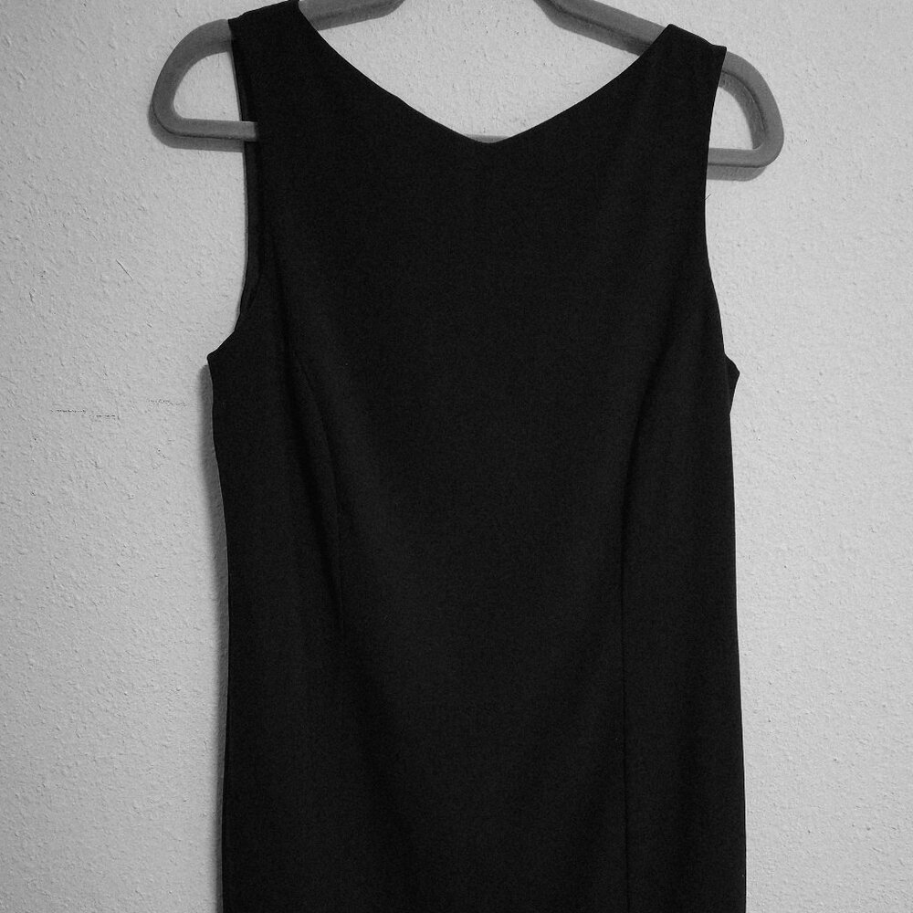 Classiques Entier | Little Black Sheath Sleeveless Dress 8